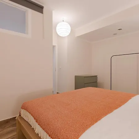 Santos Gem Iii - Space In Trendy Neighborhood Appartement